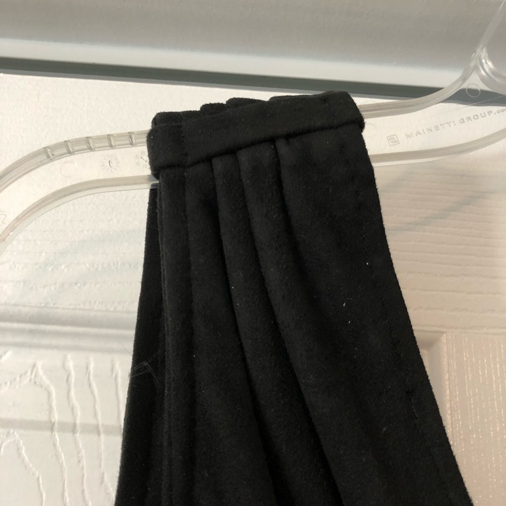Size 6 woman’s ultra suede cocktail dress - Picture 2 of 4